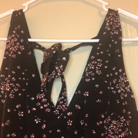 Loft floral jumpsuit- size M - Picture 2 of 7